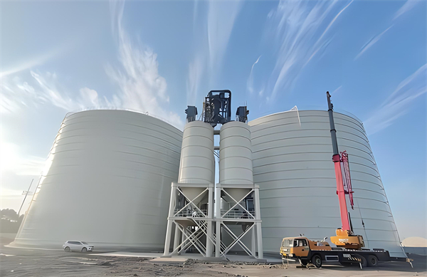 金湾大型钢板库